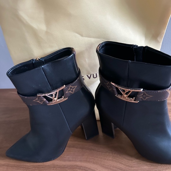 Brand new , ladies ankle boots. - Picture 5 of 7